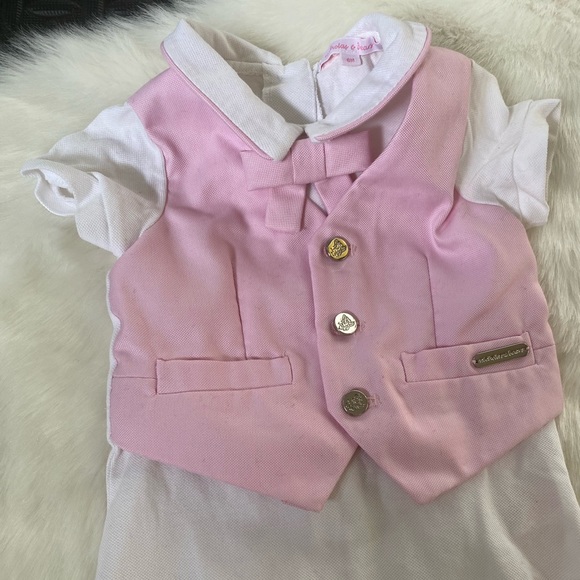 Pink and white formal onesies and white shoes - Picture 2 of 10